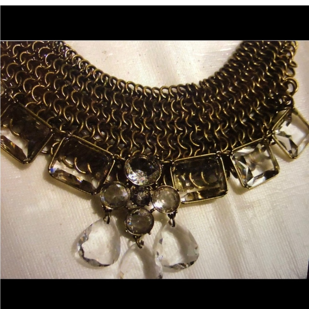 Beautiful ornate retired Chicos mesh chain dangling crystals necklace Cleopatra